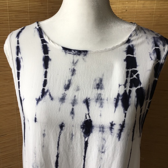 Tie-Dye Crochet Hi-Lo Tank - Picture 4 of 6